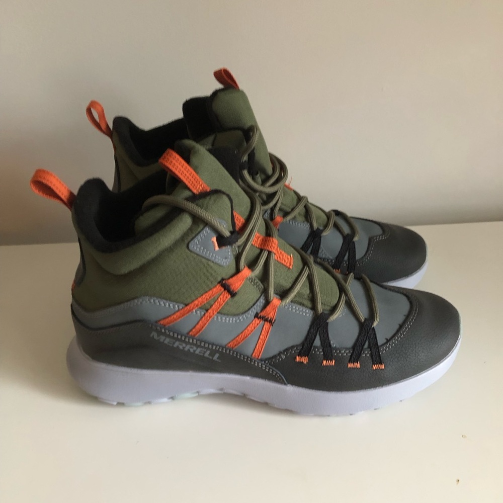 NWOB Merrell Men’s Cloud Mid Polar Waterproof Boots Lichen